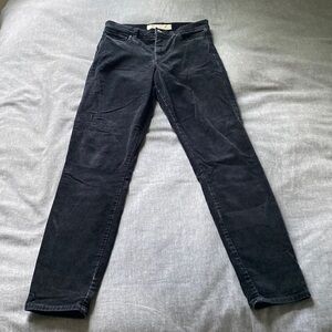 GAP Velvet True Skinny Super High Rise Black Pant Women’s